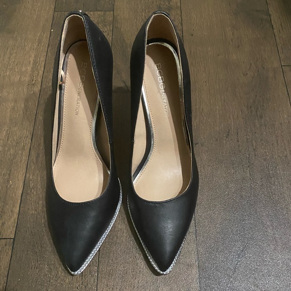 Black heels - Picture 1 of 2